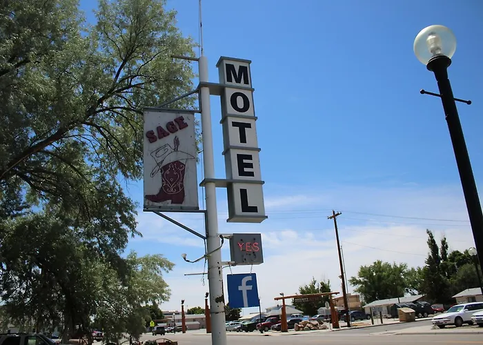 Sage Motel 2*